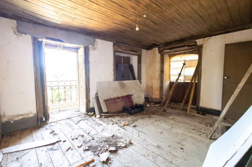 PROPRIEDADE DE CARÁTER NA N2 | 400 m² DE CONSTRUÇÃO, OLIVAL E POTENCIAL TURÍSTICO