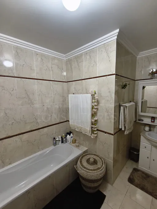 Apartamento T3 inserido em condomínio fechado no Porto Alto / Samora Correia