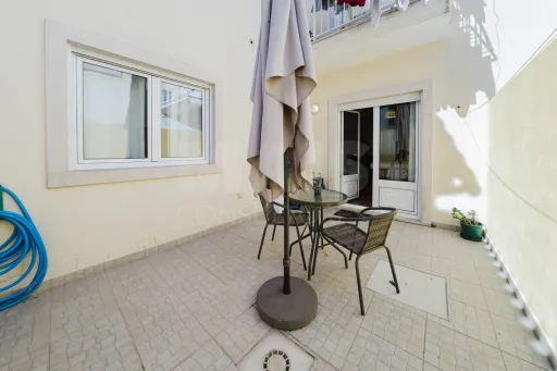 1 Bedroom Apartment with Backyard in Ferrel - Excellent Investment Opportunity