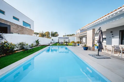 Moradia T3 (Térrea) com Piscina - Nadadouro