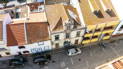 INVESTIMENTO: Prédio com projeto aprovado para 8 Apartamentos