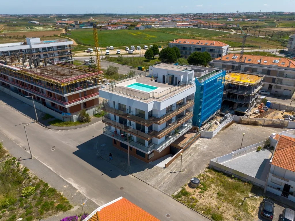 NEW 2 bedroom apartment 200m from Praia da Consolação - C
