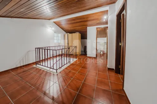 Moradia T3 com Logradouro