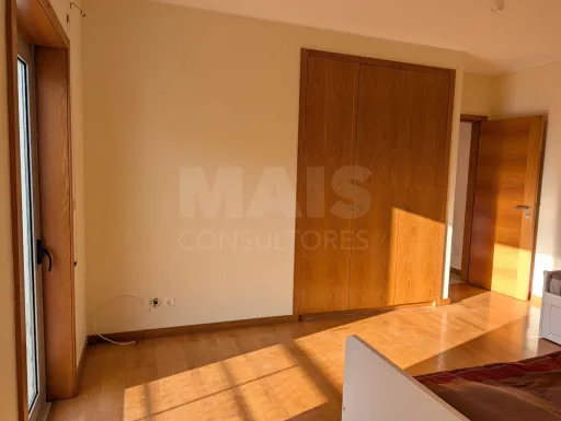 Apartamento T2 com 1 Lugar de Estacionamento  e Varanda | Próximo da Praia da Rocha – Encosta da Marina  - Portimão