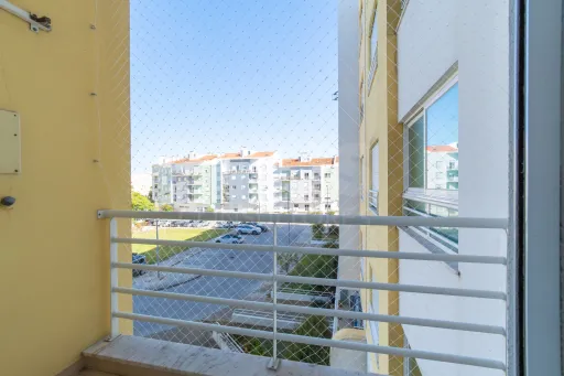 Apartamento T3 com garagem e arrecadação