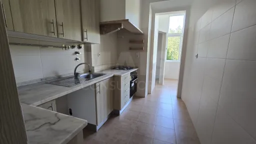Apartamento T2 em Alcântara