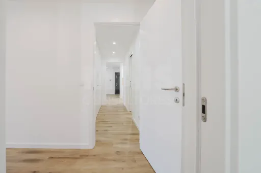 Apartamento T2 na Nazaré c/ 2 lugares de garagem