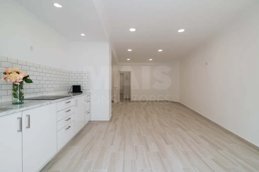 Moradia Isolada T4 Renovada — Abuxarda / Alvide, Cascais
