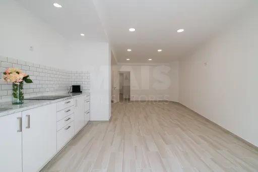 Moradia Isolada T4 Renovada — Abuxarda / Alvide, Cascais