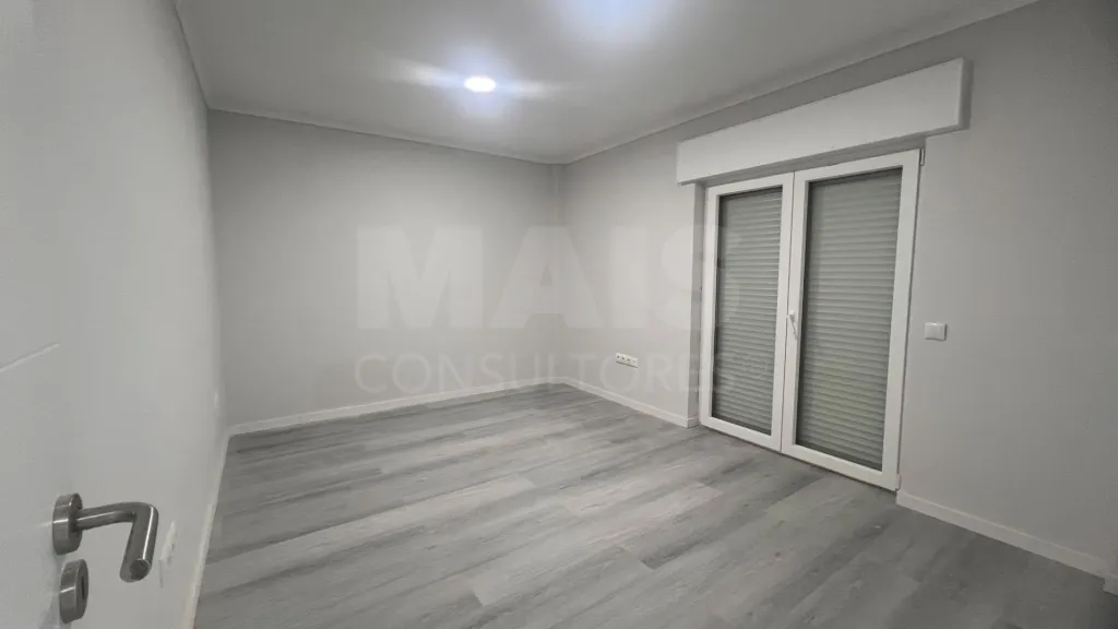 Apartamento T2 Remodelado |Setúbal| São Sebastião