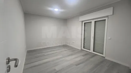 Apartamento T2 Remodelado |Setúbal| São Sebastião