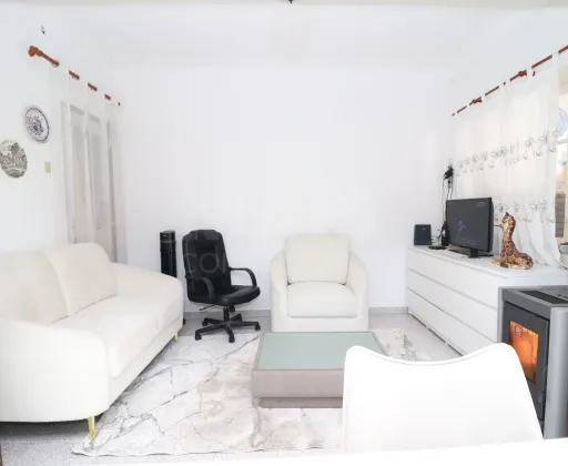 Moradia T3 Térrea Isolada com Sótão e cave em Salvaterra de Magos