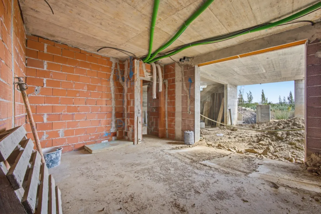 Moradia T4 com piscina em lote de 759m2 em Amoreira Óbidos