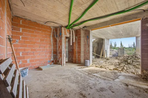 Moradia T4 com piscina em lote de 759m2 em Amoreira Óbidos