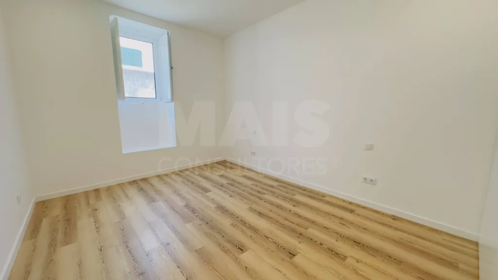 Fully Renovated 3-Bedroom Apartment | Downtown Lourinhã | Modernity, Comfort, and Elegance
