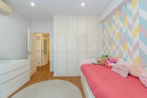 A superb 5-bedroom apartment in Alverca do Ribatejo