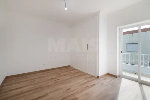 Moradia Isolada T4 Renovada — Abuxarda / Alvide, Cascais