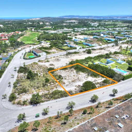 Lote Premium no Bom Sucesso Resort c/ Projeto & Assinado por Souto Moura