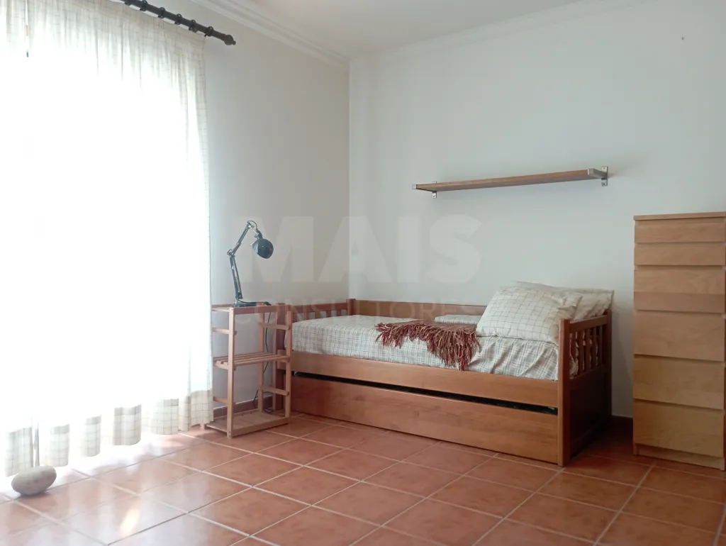 Moradia T2 + 1 Mobilada com Garagem e Quintal - Casais do Baleal