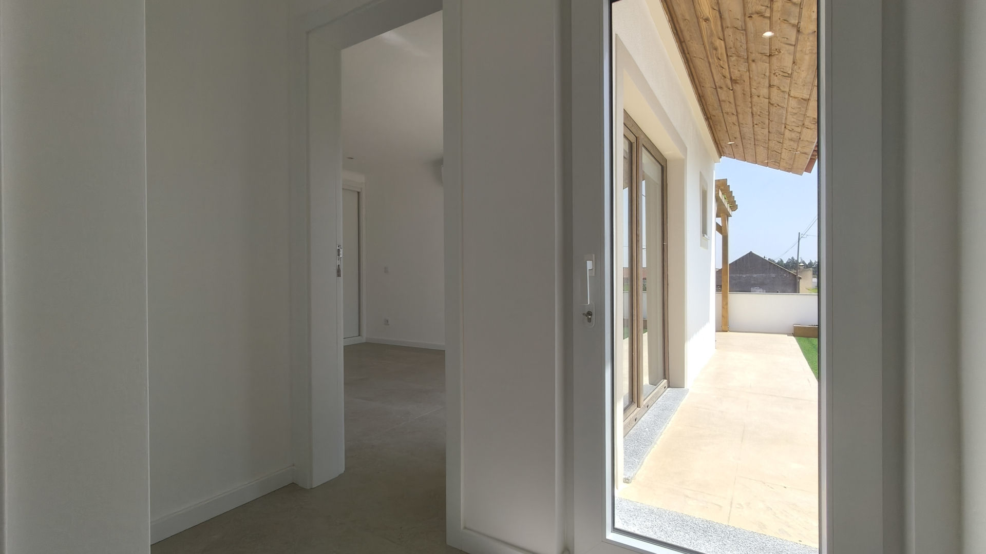 Single-Story 2-Bedroom + 1 House with Pool, Outbuilding, and 3,476 m² Lot | Comfort, Privacy, and Quality of Life