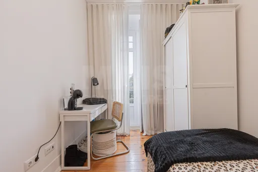 T6 com 130m2 Vista Rio à Rua da Junqueira - Belém