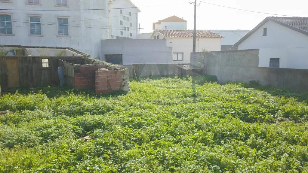 Moradia  com PIP Aprovado |  a 2 min das Praias da Lourinhã