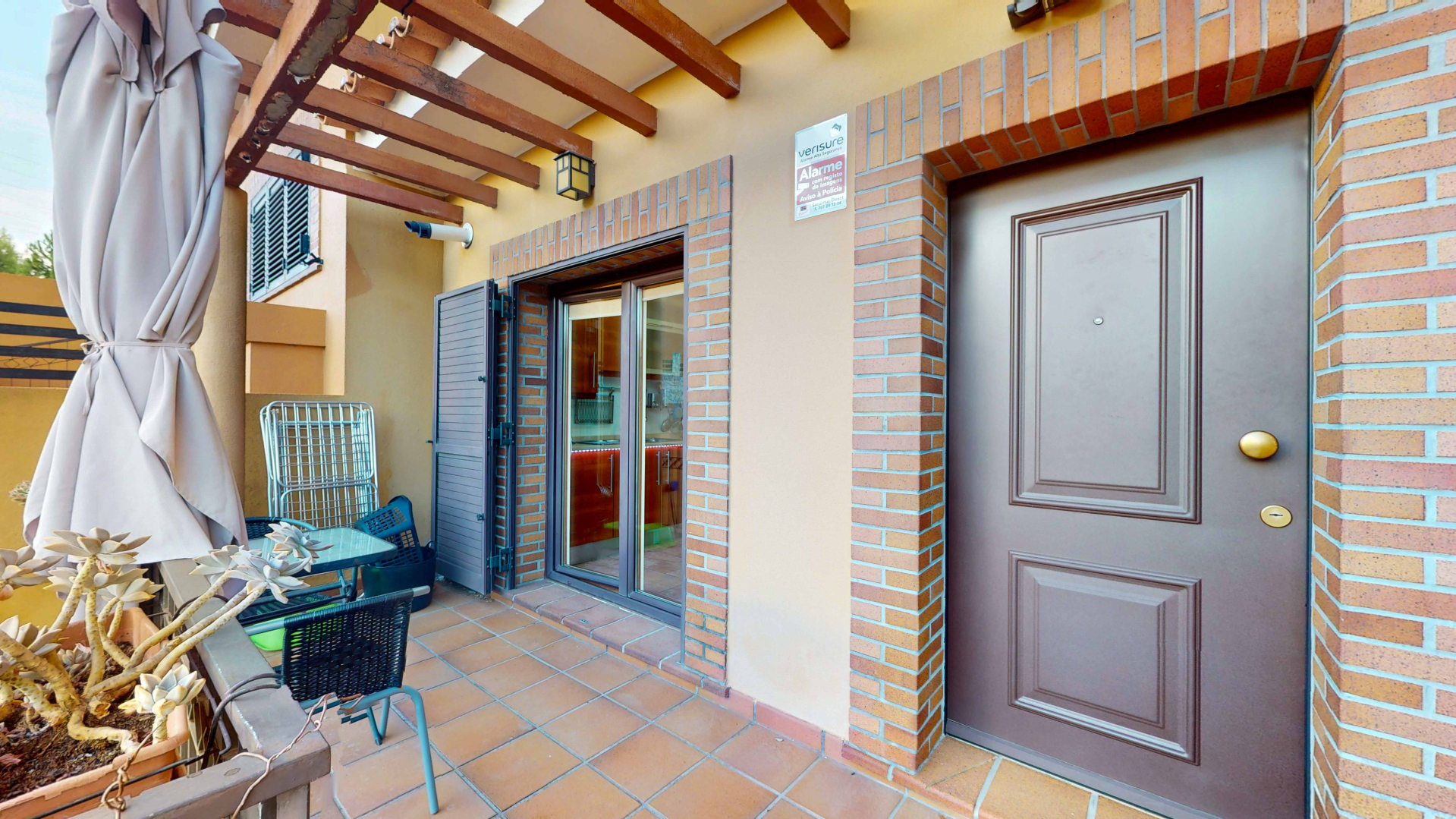 3 bedroom villa with outdoor space