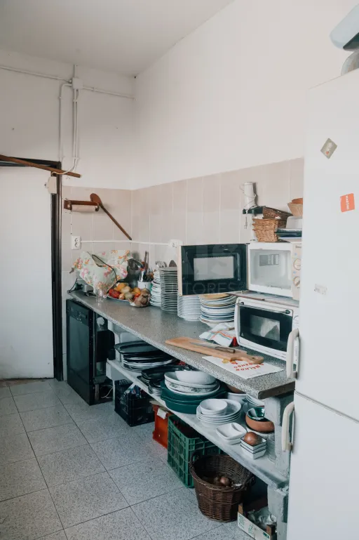 ☕ Café Totalmente Equipado em Funcionamento