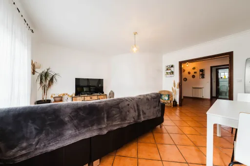 3-Bedroom Apartment with Central Heating, Garage, Balconies and Storage – Ferrel / Baleal