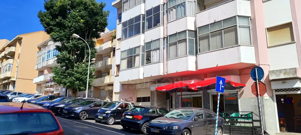 1-Bedroom Apartment with Balcony and Ocean View