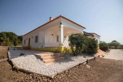 🏡 Quinta com Moradia T3 +1 em Aldeia Gavinha