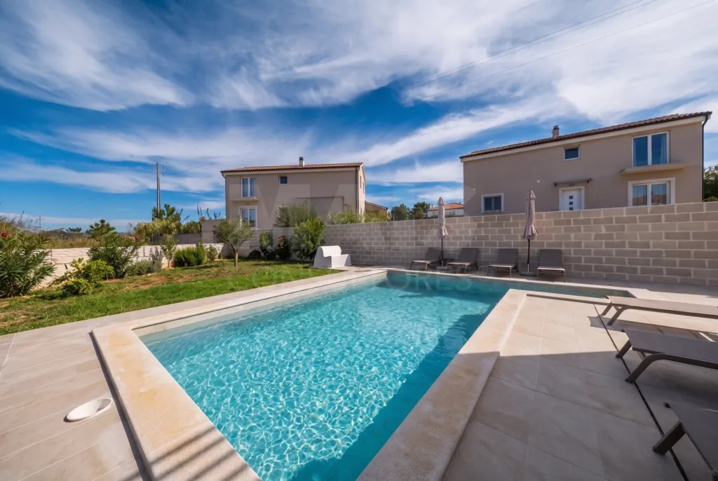 3-Bedroom House (3 Suites) with Pool and Garden - Salir do Porto