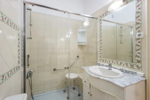 2 bedroom apartment in the center of Peniche