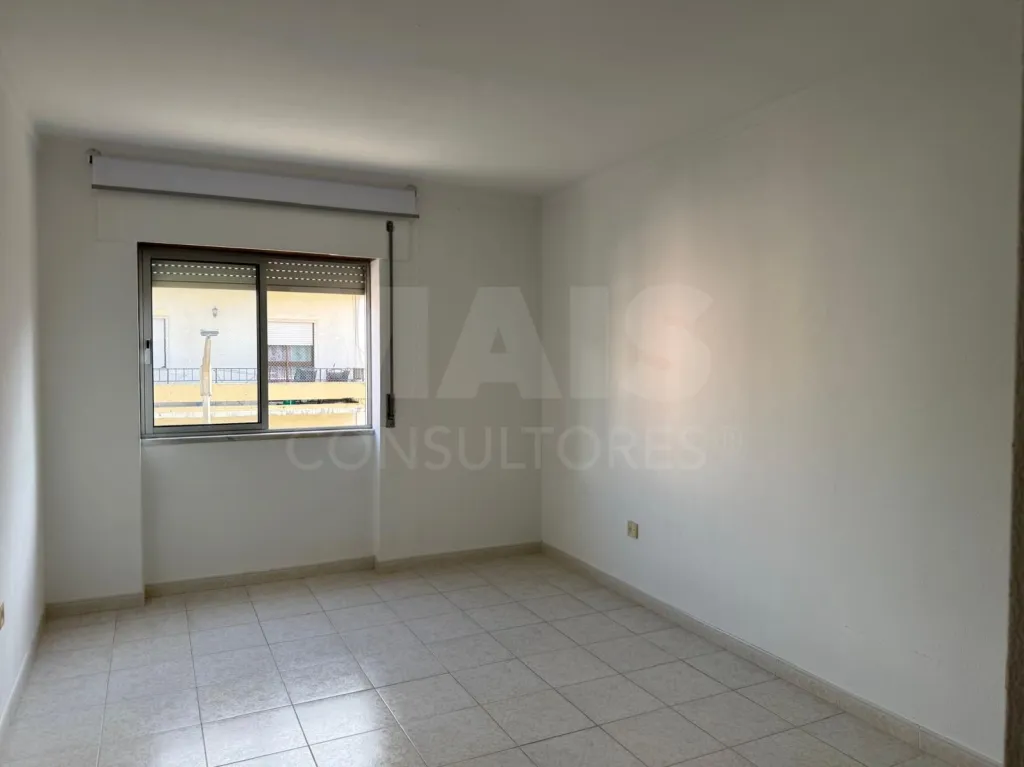 Apartamento T3 | Varanda | Centro do Bombarral