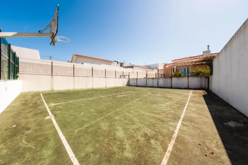 Moradia T5 em Lourinhã com Vista Mar, Piscina Aquecida e Jardim