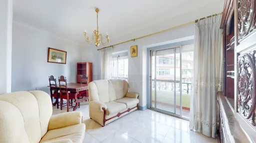 Apartamento T2 em Odivelas – a poucos passos do Metro