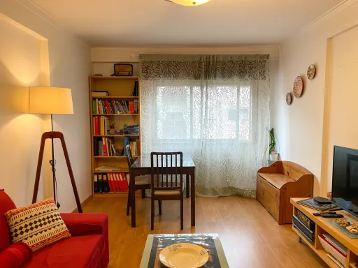 1-Bedroom Apartment with Balcony | Move-In Ready | 2 Elevators | Pendão, Queluz