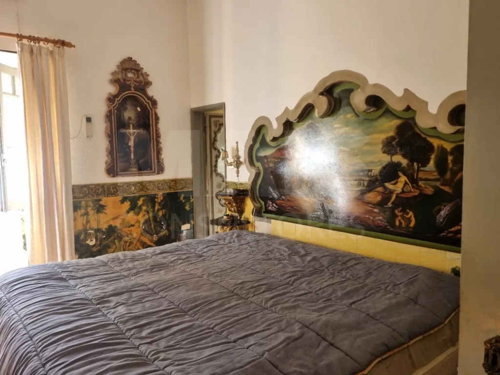 Moradia T4 com piscina, no centro da  Concavada em Abrantes