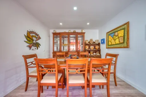 Viva com Espaço e Conforto: Moradia T4 com Anexo e Garagem em Coruche – Pronta a Habitar