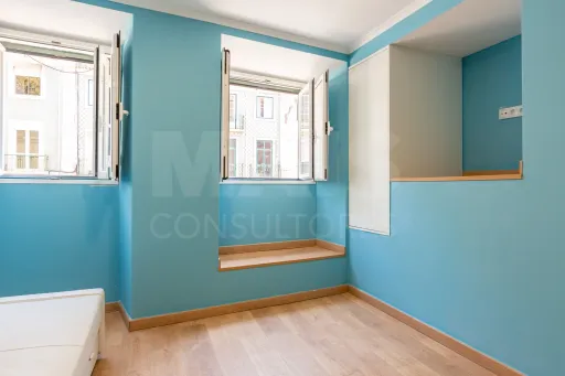 Fully Refurbished 1 Bedroom São Lázaro