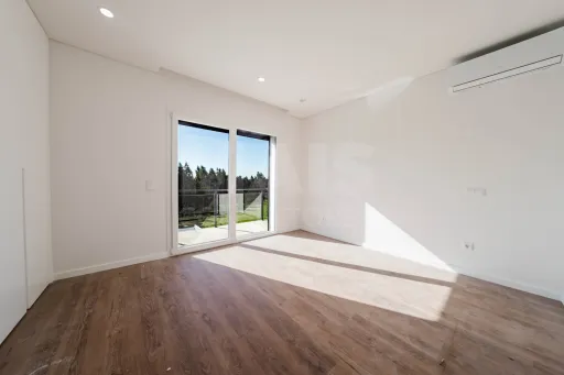 Moradia T3+1 | Piscina | Garagem | Caldas da Rainha