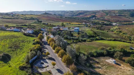 Centenary house with history in Meca, Alenquer