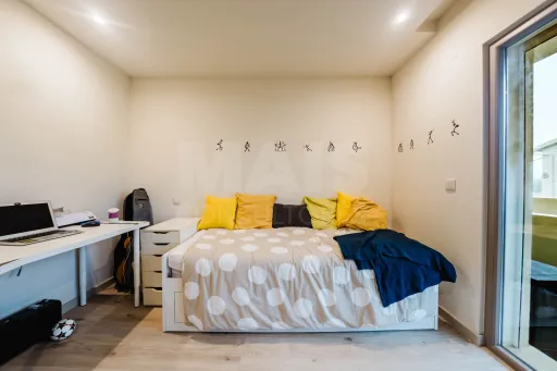 Apartamento T2 com terraço em condomínio privado perto da praia – Honeysands Residences, Areia Branca