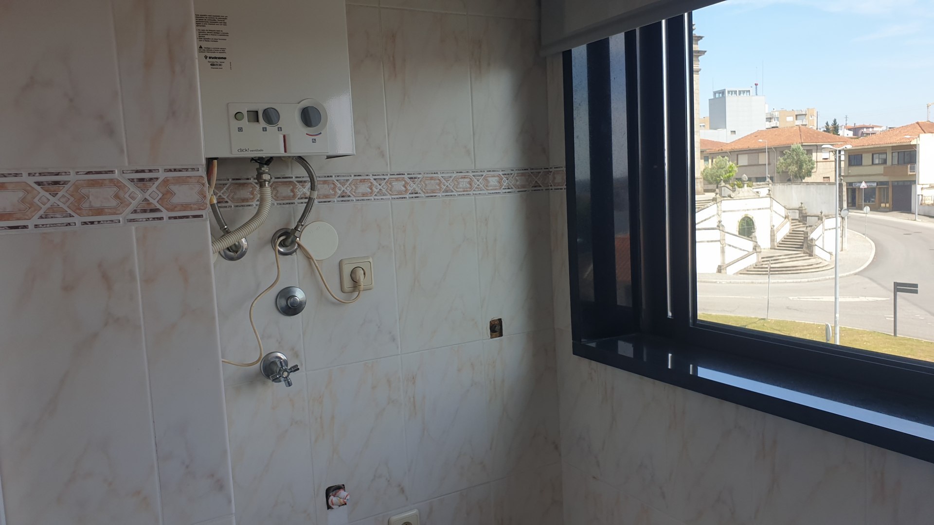 - Oportunidade Única em Arrifana-Apartamento T2 Mobilado