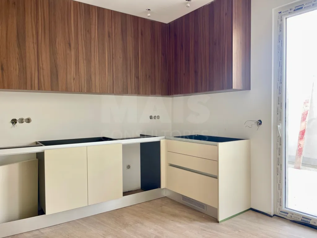 Apartamento T3 em Lourinhã, com Varanda Privativa de 32 m² + Garagem