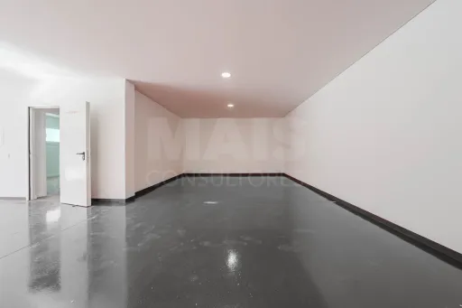 Moradia T3+1 | Piscina | Garagem | Caldas da Rainha