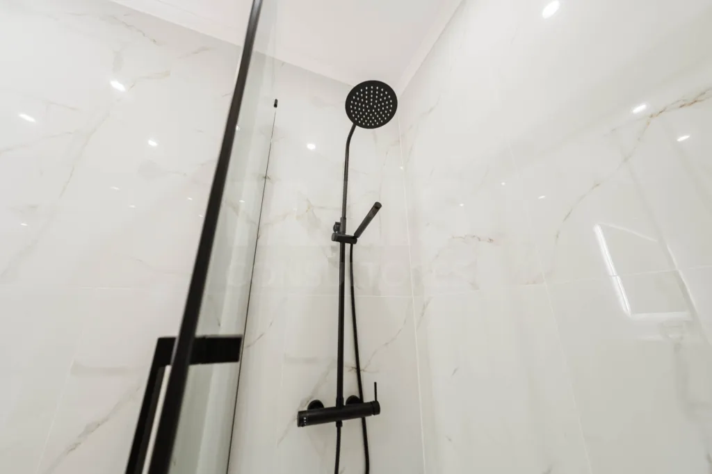 Moradia Geminada T3, Totalmente Remodelada