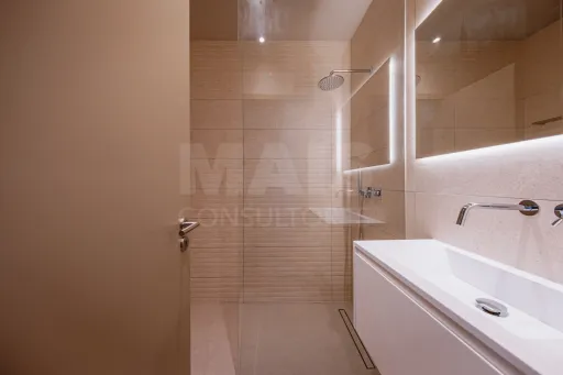 Moradia Geminada T3 Duplex – TownHouse