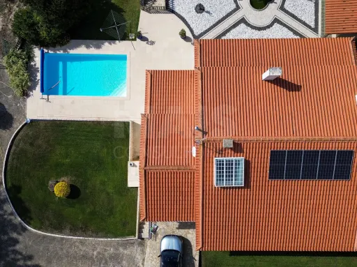 Moradia de Luxo com Vista Mar e Piscina – Casal Pardo, Alfeizerão
