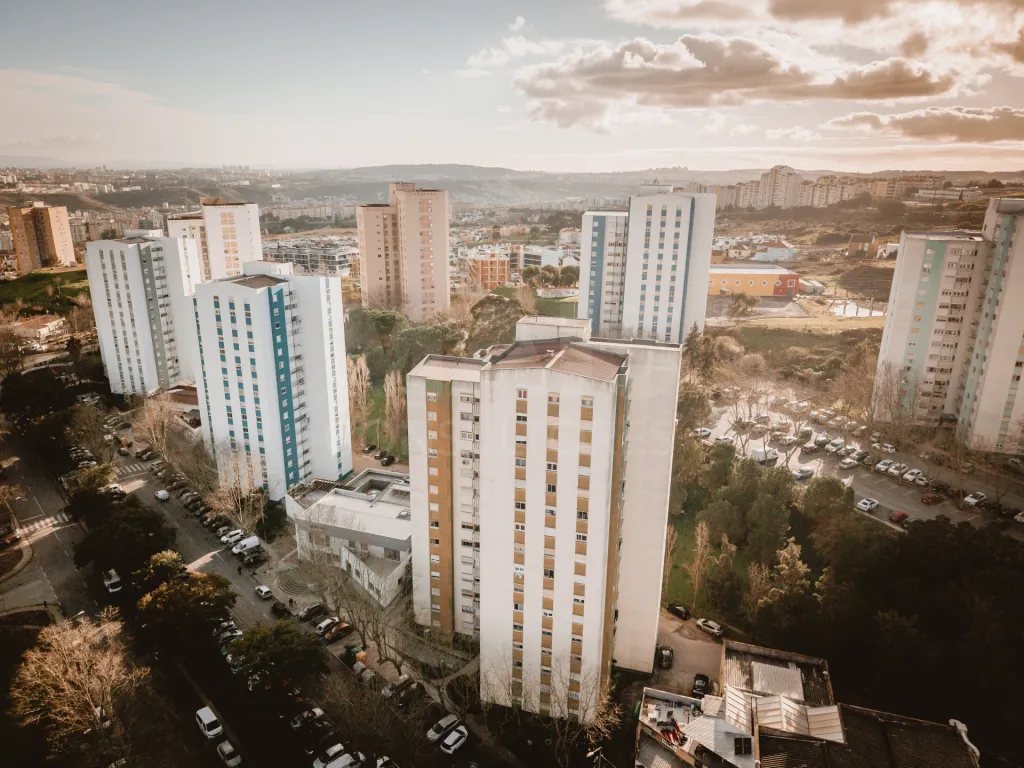 Apartamento T3 - Santo António dos Cavaleiros - Zona do Hospital Beatriz Ângelo